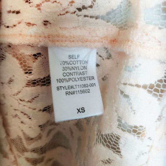 LUSH Pink Blush color Boho lace tank top XS - Picture 4 of 8